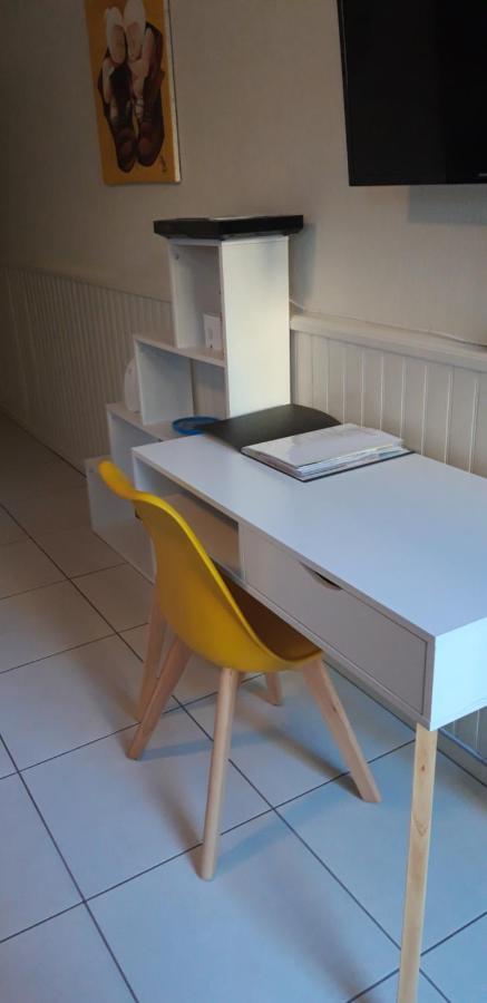 Studio Avec Terrasse Et Jardinet En Centre Ville Bergerac Bagian luar foto